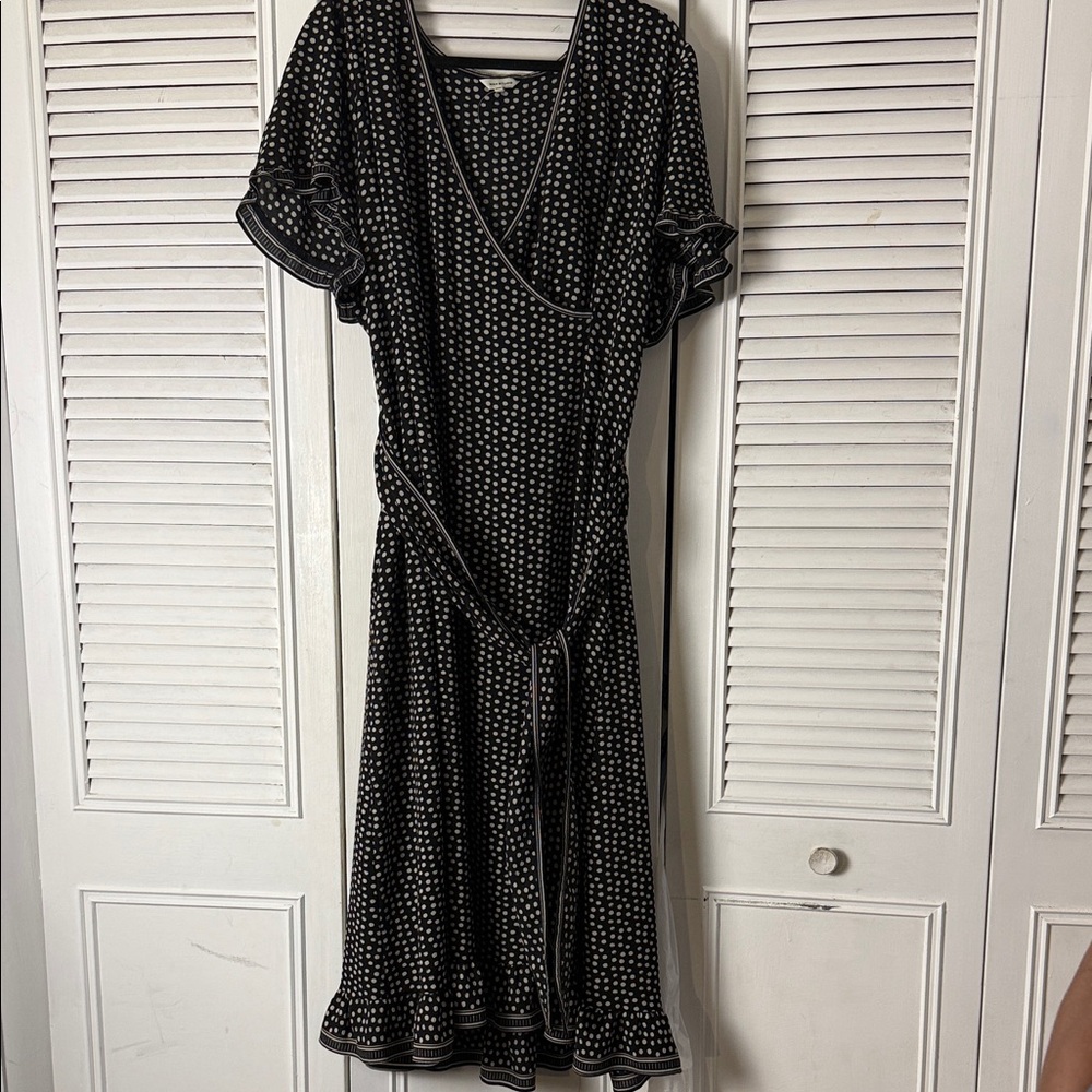 Max Studio Black and White Midi Dress